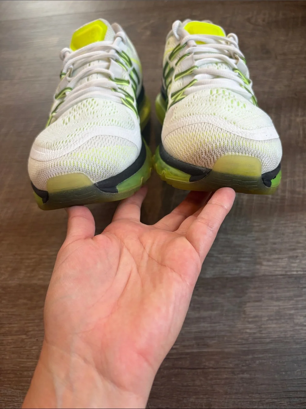 Nike Air Max Running Shoes Men’s 11 White Volt Sneakers 698902-107